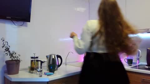 Aurore Harris online show from 01/08/25, 07:45