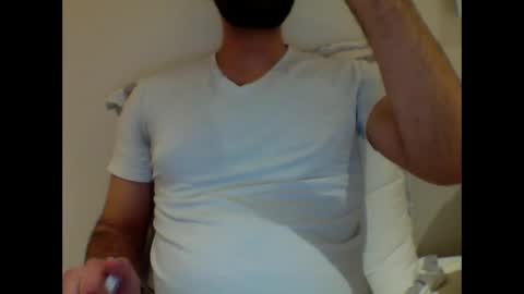 Snapshot of aussie099 chatting on 12/12/24, 10:34 aussie099 online show from 12/12/24, 10:34