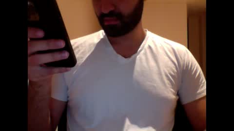 Snapshot of aussie099 chatting on 02/11/25, 10:26 aussie099 online show from 02/11/25, 10:26