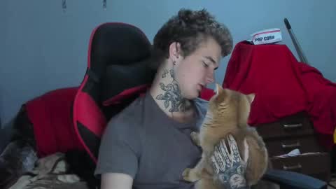 Austen online show from 10/24/25, 04:25