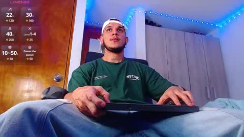 Snapshot of austin_curry chatting on 02/23/25, 03:24 A online show from 02/23/25, 03:24