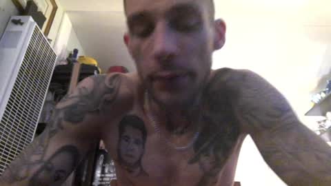 Snapshot of austinisking1916 chatting on 12/27/24, 07:14 Austin is King online show from 12/27/24, 07:14