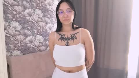 Snapshot of autumnmeddock chatting on 10/10/25, 10:47 Lana online show from 10/10/25, 10:47