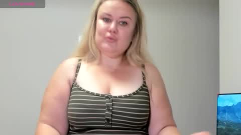 Snapshot of ava_bae chatting on 09/20/25, 12:06 ava_bae online show from 09/20/25, 12:06