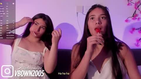 Snapshot of ava_broown chatting on 11/06/25, 03:07 online show from 11/06/25, 03:07