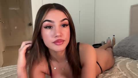 Ava  online show from 11/14/25, 11:35