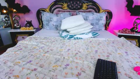 avaaaddamss online show from 10/29/25, 10:06