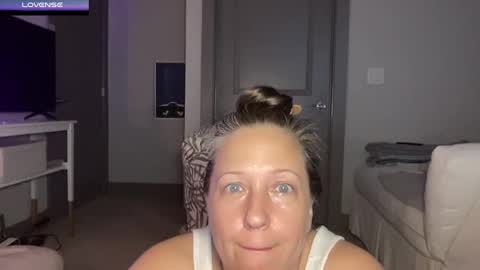 Snapshot of avabradley chatting on 10/04/25, 02:59 Ava . Support my channel by using my affiliate link to make your account Thanks online show from 10/04/25, 02:59