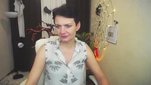 avasaturnian online show from 10/19/25, 10:27