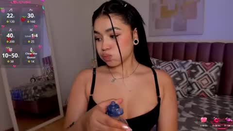 Ava  online show from 11/15/25, 06:15