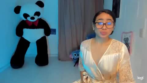 Snapshot of ave_fenix69 chatting on 12/02/24, 02:31 Valery -- online show from 12/02/24, 02:31