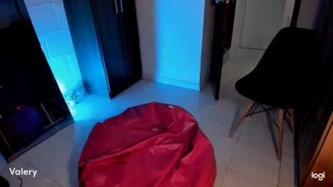 Valery -- online show from 11/16/25, 08:14