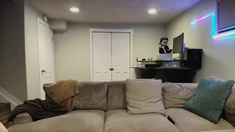 averageandsum online show from 10/01/25, 03:23