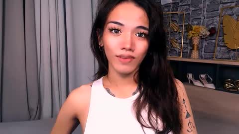 Snapshot of avery_hunt chatting on 11/30/25, 06:12 Avery online show from 11/30/25, 06:12