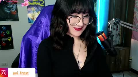 Snapshot of avi_frost chatting on 12/05/24, 11:16 Saraaaa independent model 3 online show from 12/05/24, 11:16