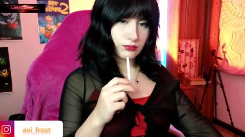 Snapshot of avi_frost chatting on 01/12/25, 07:00 Saraaaa independent model 3 online show from 01/12/25, 07:00