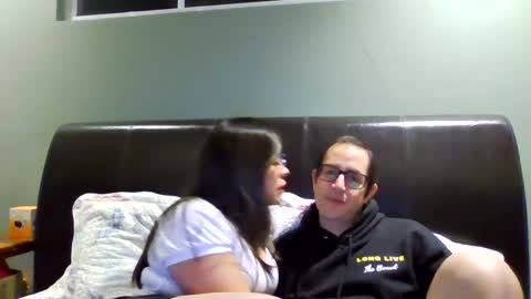 Snapshot of awesome_couple_hell chatting on 09/19/25, 03:52 hell yeah online show from 09/19/25, 03:52