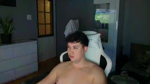 Artur online show from 02/13/25, 05:11