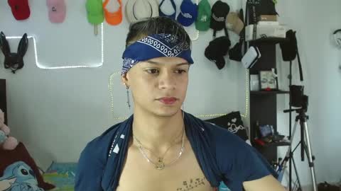 Snapshot of axcel_boy chatting on 09/11/25, 06:41 axcel online show from 09/11/25, 06:41
