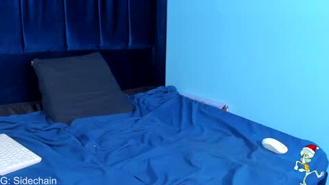 Snapshot of axel_cifer chatting on 12/18/24, 11:19 Axel cifer online show from 12/18/24, 11:19