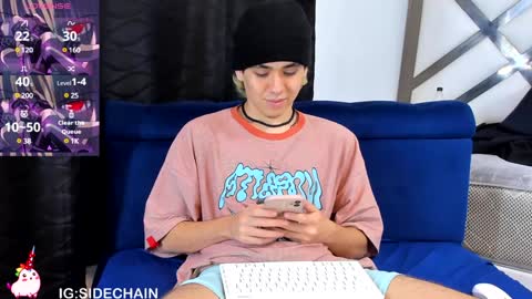 Snapshot of axel_cifer chatting on 02/08/25, 12:49 Axel cifer online show from 02/08/25, 12:49