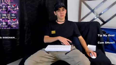 Snapshot of axel_cifer chatting on 03/08/25, 10:34 Axel cifer online show from 03/08/25, 10:34