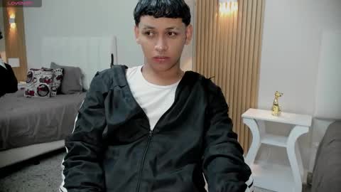 Alex online show from 11/18/25, 01:00