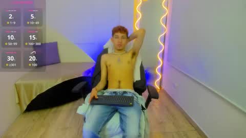 AXEL  online show from 10/17/25, 03:31