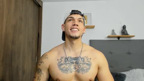 INDEPENDENT MODEL  online show from 09/20/25, 01:50