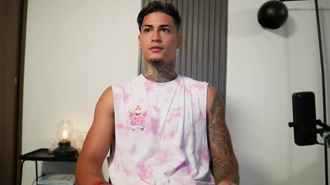 Agustin online show from 10/08/25, 08:06