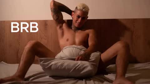 Agustin online show from 10/10/25, 09:03