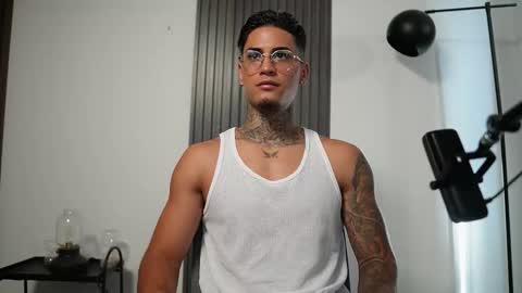 Agustin online show from 10/28/25, 07:49