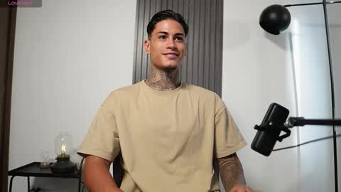 Agustin online show from 11/05/25, 08:53