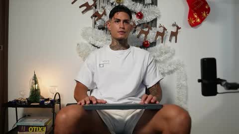 Agustin online show from 11/13/25, 09:14