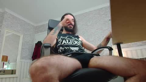 Snapshot of axelcolton chatting on 12/27/24, 09:50 AxelColton online show from 12/27/24, 09:50