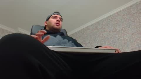 Snapshot of axelcolton chatting on 12/28/24, 06:17 AxelColton online show from 12/28/24, 06:17