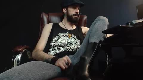 Snapshot of axelcolton chatting on 01/12/25, 08:57 AxelColton online show from 01/12/25, 08:57