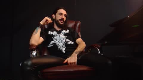 Snapshot of axelcolton chatting on 01/17/25, 10:00 AxelColton online show from 01/17/25, 10:00