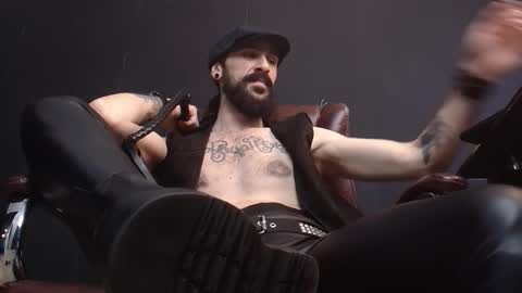 Snapshot of axelcolton chatting on 02/08/25, 09:46 AxelColton online show from 02/08/25, 09:46
