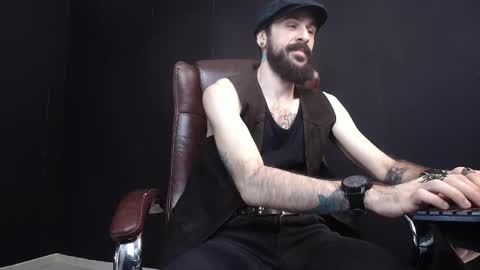 Snapshot of axelcolton chatting on 02/12/25, 06:19 AxelColton online show from 02/12/25, 06:19