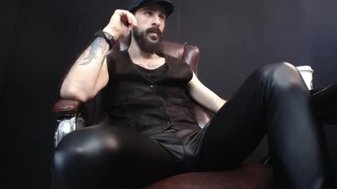 Snapshot of axelcolton chatting on 02/14/25, 09:56 AxelColton online show from 02/14/25, 09:56