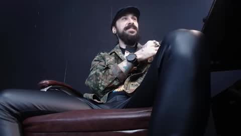 Snapshot of axelcolton chatting on 02/19/25, 06:22 AxelColton online show from 02/19/25, 06:22