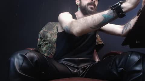 Snapshot of axelcolton chatting on 02/22/25, 12:29 AxelColton online show from 02/22/25, 12:29