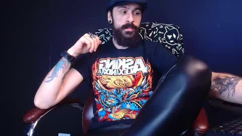 Snapshot of axelcolton chatting on 03/12/25, 06:40 AxelColton online show from 03/12/25, 06:40