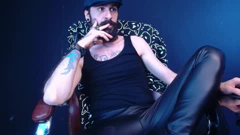 Snapshot of axelcolton chatting on 03/12/25, 12:47 AxelColton online show from 03/12/25, 12:47
