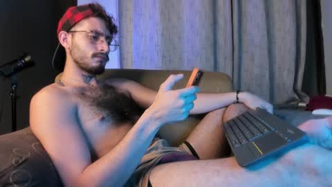    online show from 02/11/25, 01:52