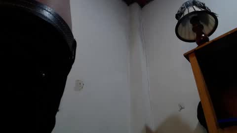 Snapshot of axelknight66 chatting on 10/23/25, 01:05 Axelknight66 online show from 10/23/25, 01:05