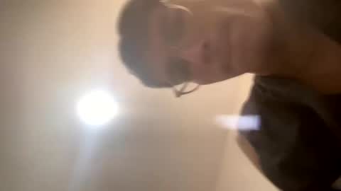 Snapshot of axellatino_ chatting on 01/20/25, 06:43 Axel online show from 01/20/25, 06:43