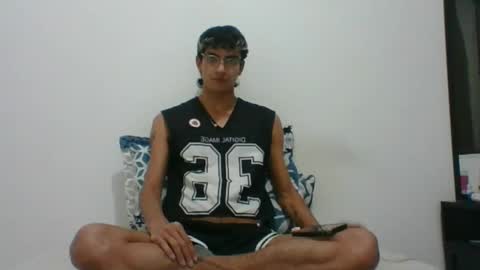 Snapshot of axellatino_ chatting on 03/11/25, 02:43 Axel online show from 03/11/25, 02:43