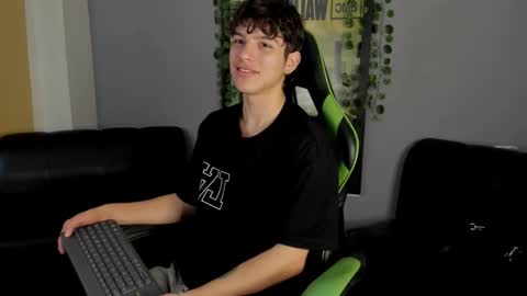 Axel Raven online show from 12/12/24, 02:22